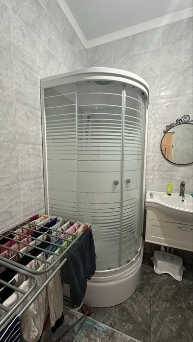 Душавая кабина 90*90 угловая