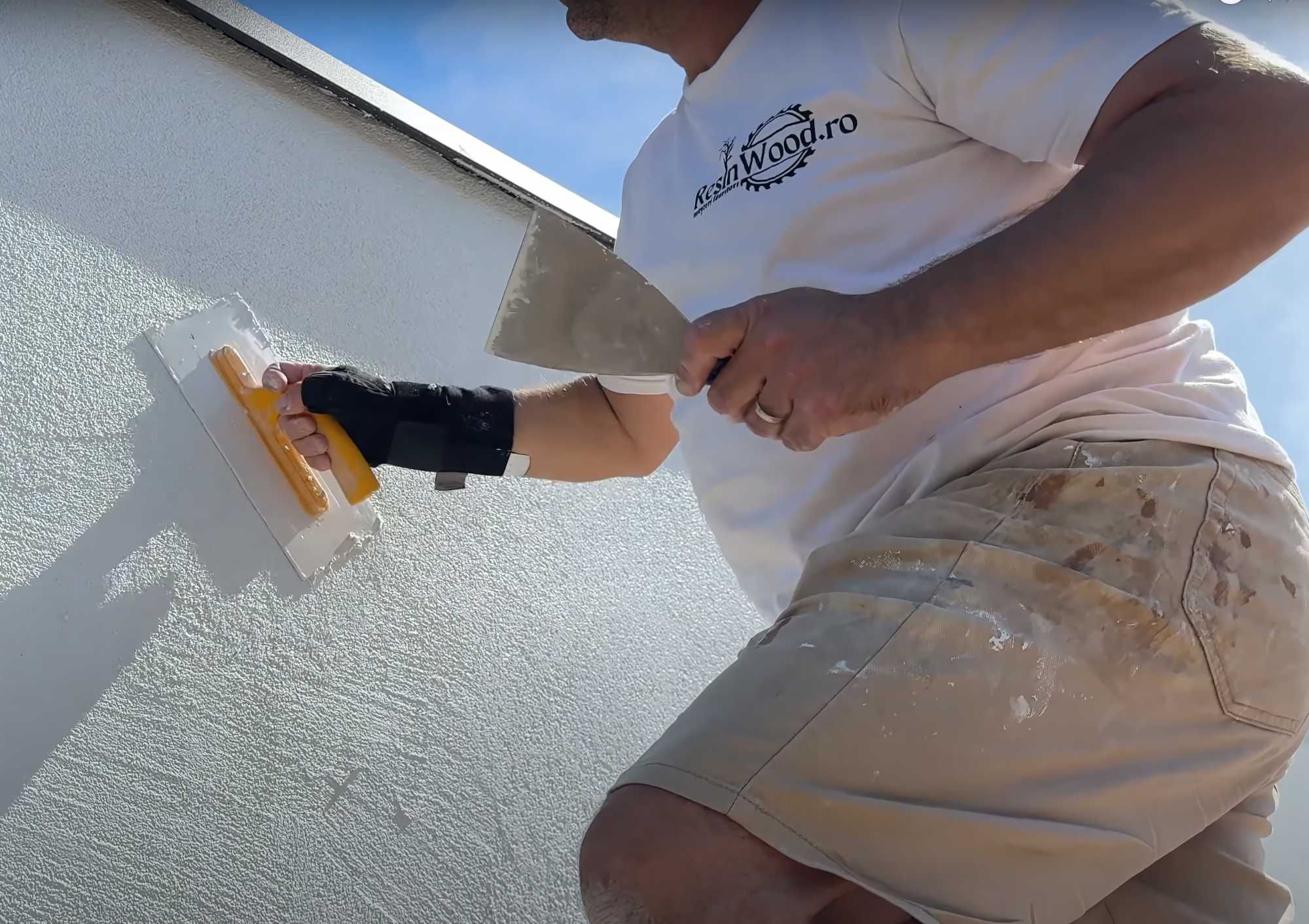 Firma Constructii / Meseriasi Amenajari Interioare-Exterioare