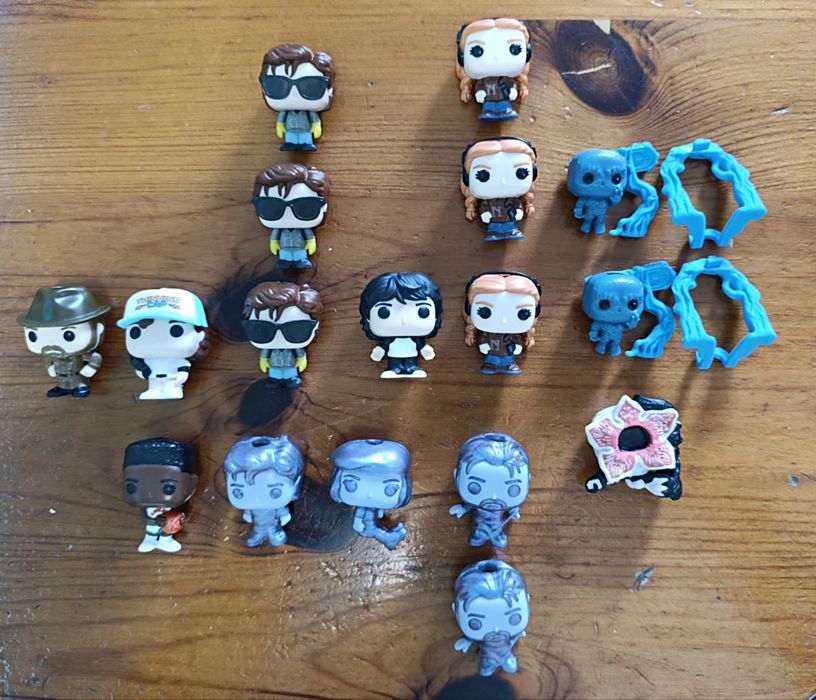 Фигурки на Stranger things (Kinder joy)