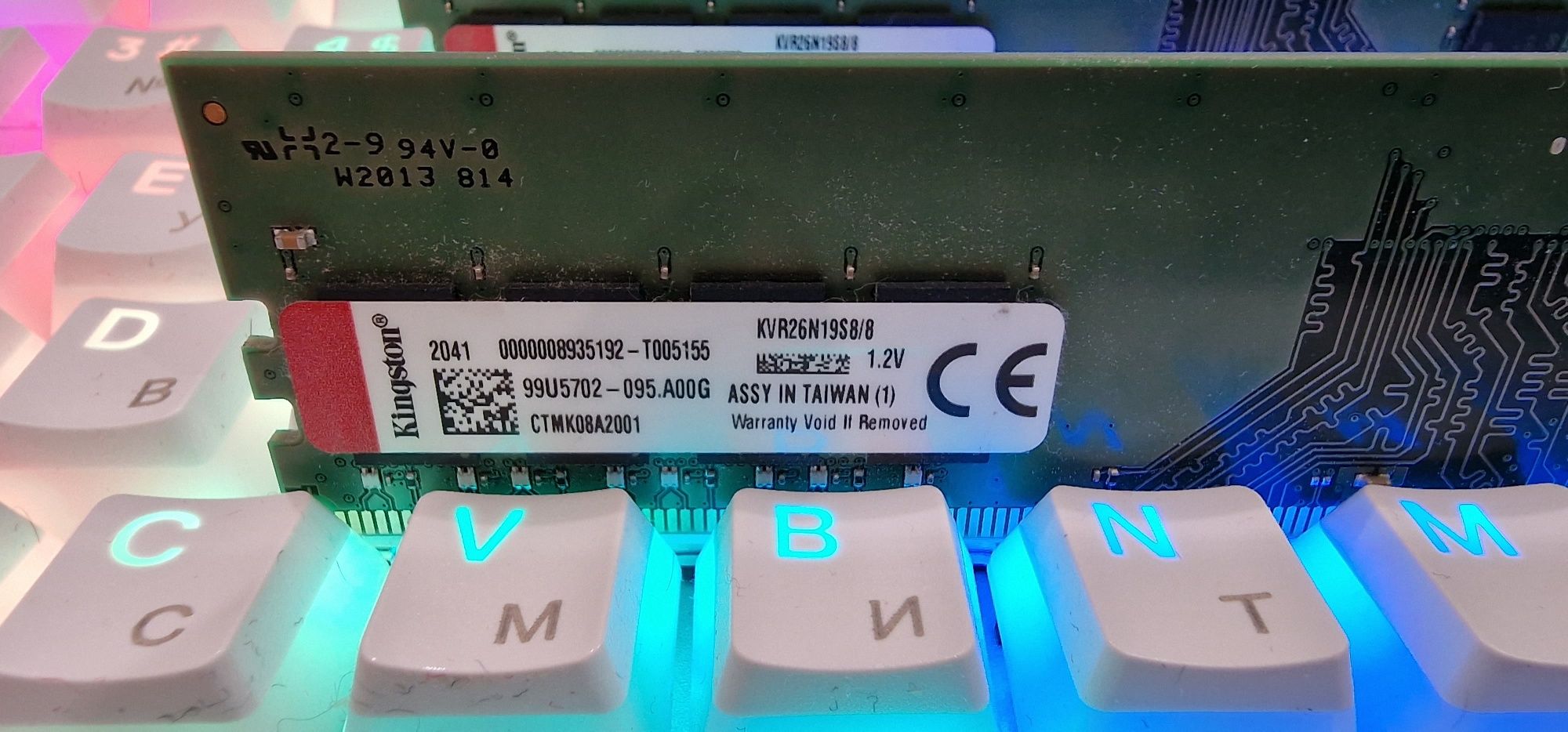 Продаю Озу 2×8гб самсунг /3200MHz