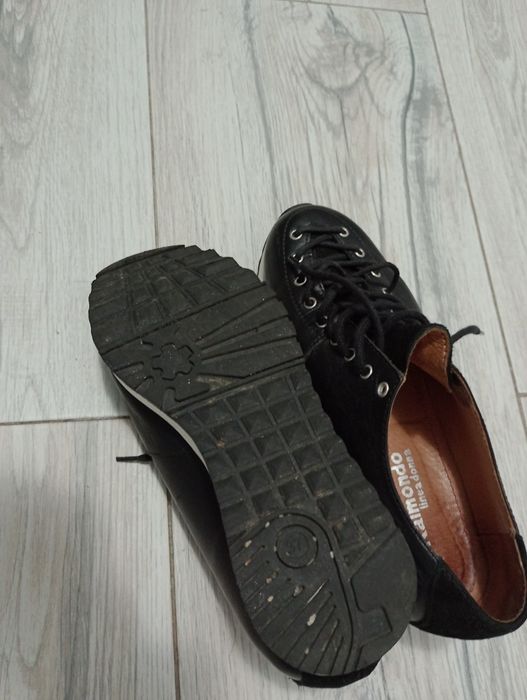 Vând ghetuțe băieți -fete