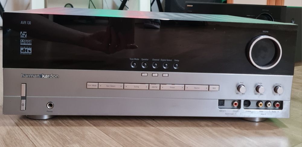 Stație harman kardon