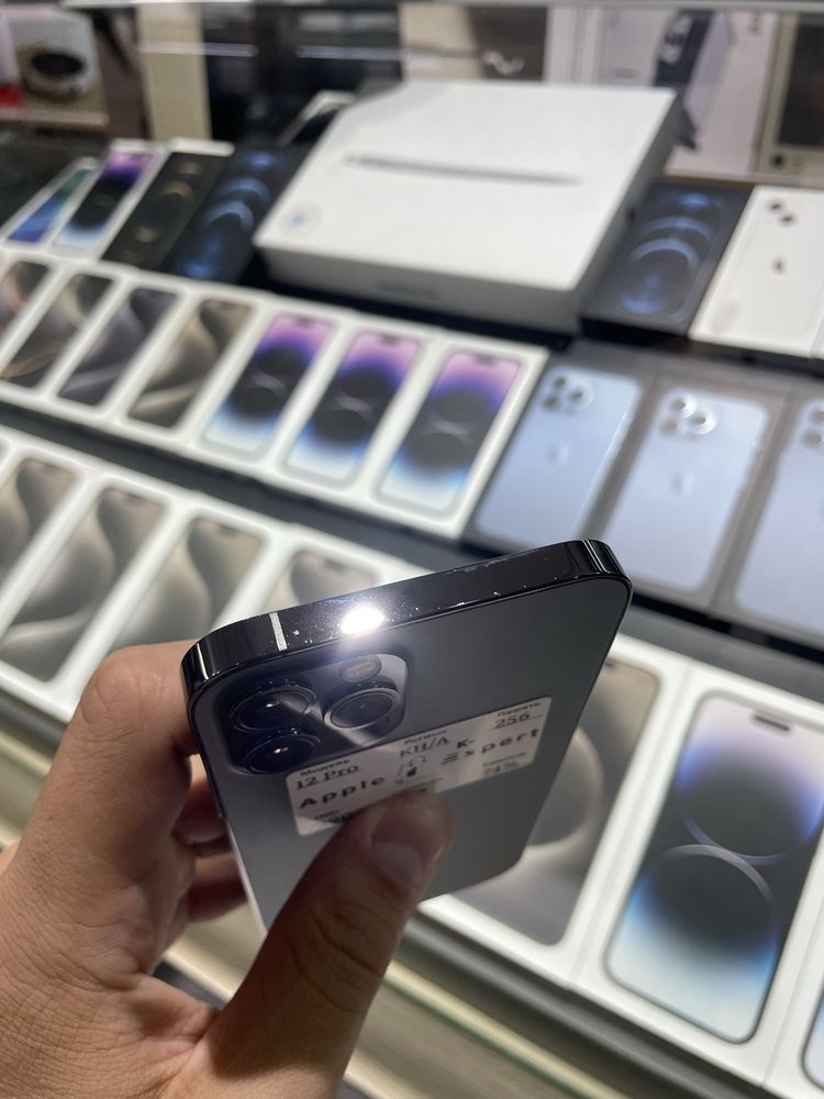 iPhone 12 pro 128 gb
