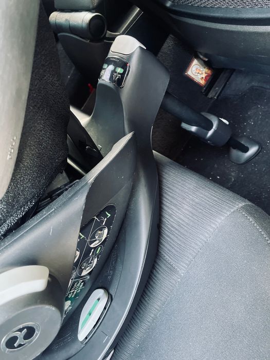 Scoică auto Cybex Platinum Cloud Z+ i-Size + bază ISOFIX Z
