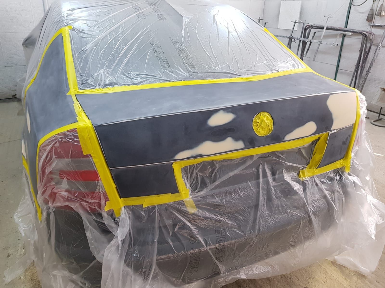 Tinichigerie Vopsitorie Auto Profesionala Reparatii de Calitate