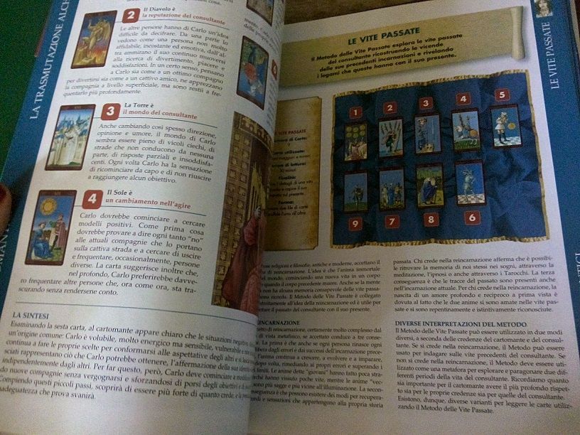 Enciclopedie GIGANT Tarot simbolistica istorie semnificatii ilustratii
