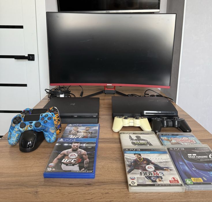 Срочно продам Ps4, Ps3  монитор Sanc 32 д