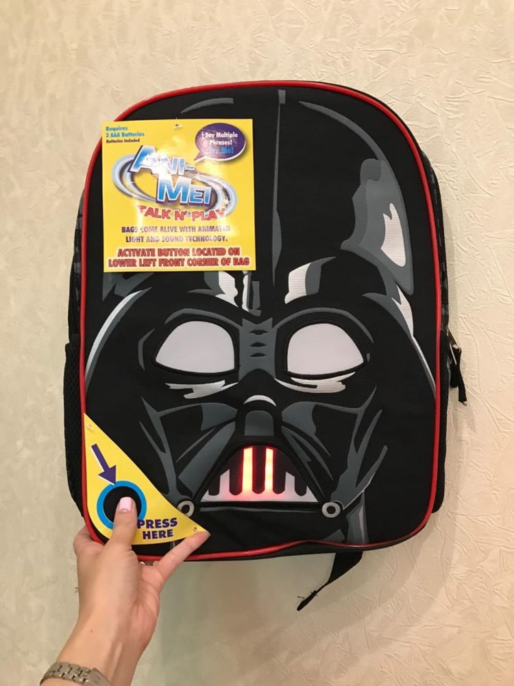 Рюкзак детский Disney Star Wars со звуковыми и цветовыми эффектами.