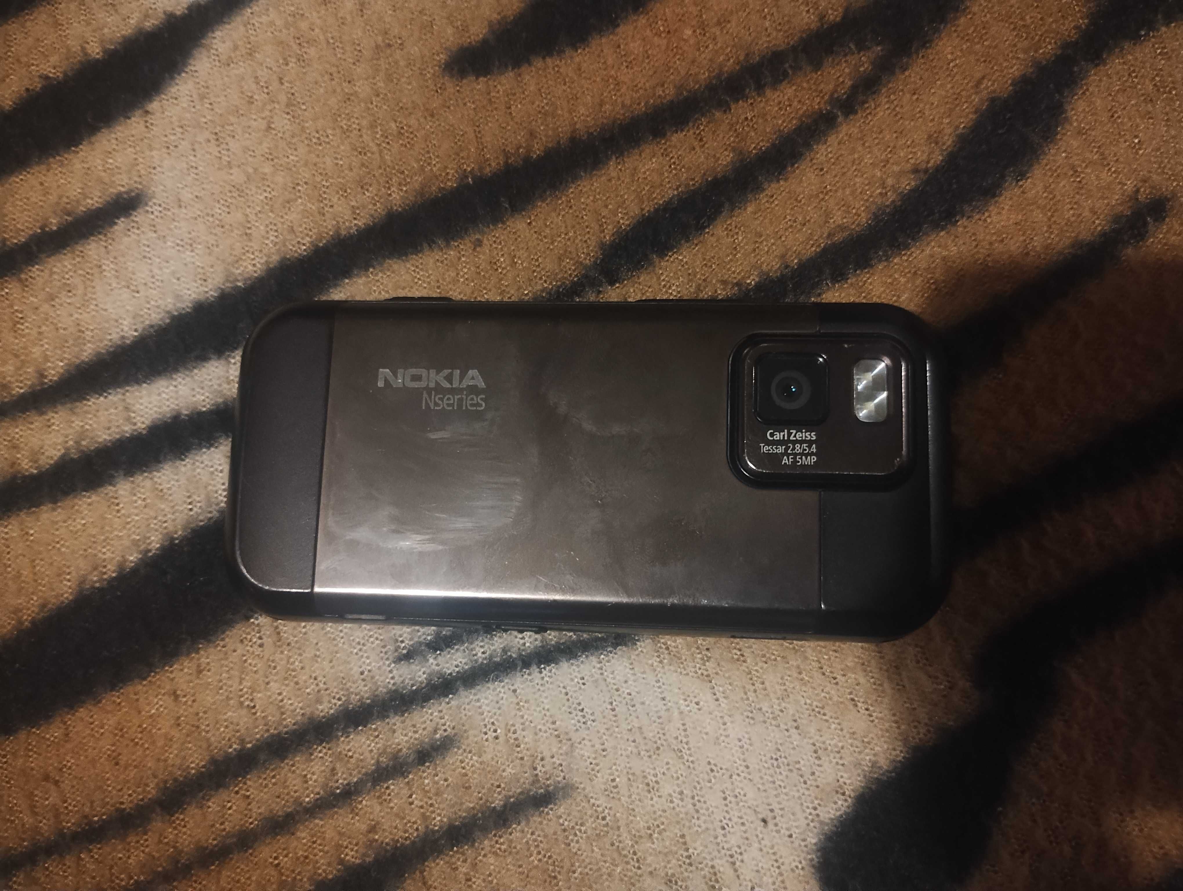 Продавам Нокиа N97