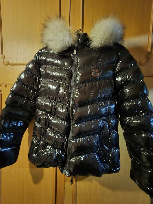 Зимно яке в размер ХС/С. Носено по малко от 5 пъти.