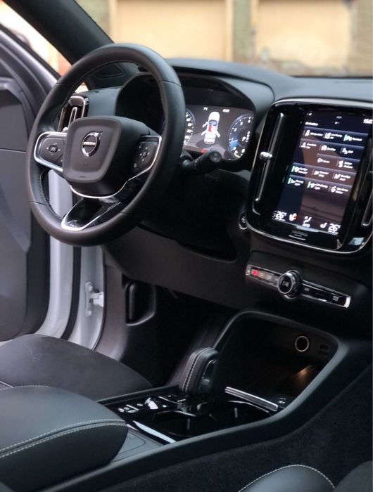 Volvo XC40 Hybrid 2021