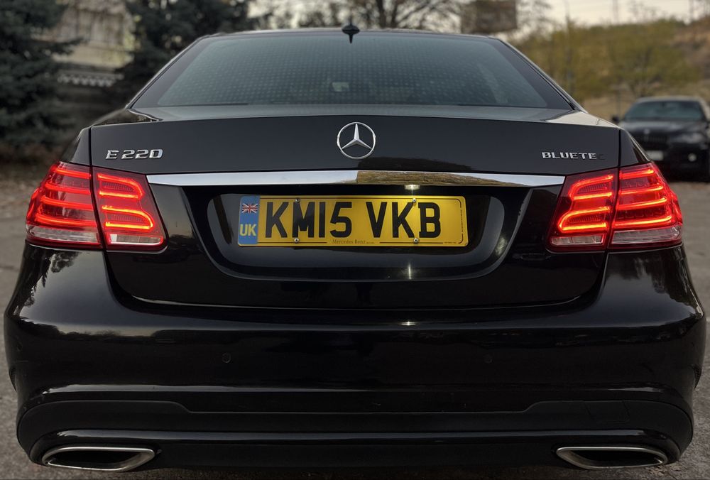 E 220 CDI - AMG-LINE - 2.2 Diesel - Ad•Blue-Automat-7G-2015-Full-Led