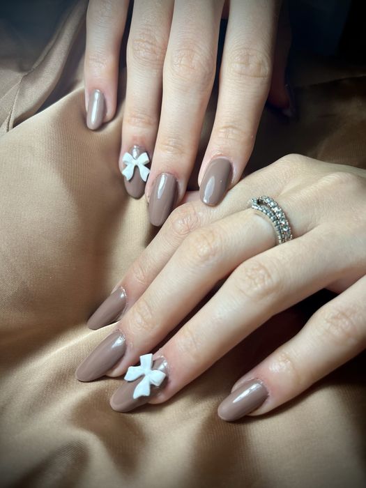 Unghii cu gel sau semi