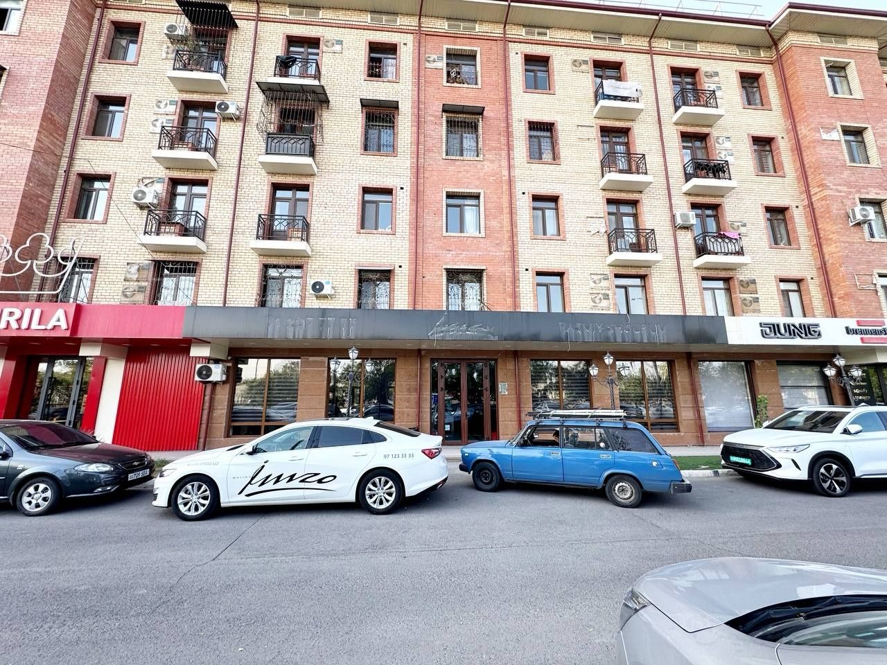 Продаётся коммерческое недвижимость 200 кв в центре