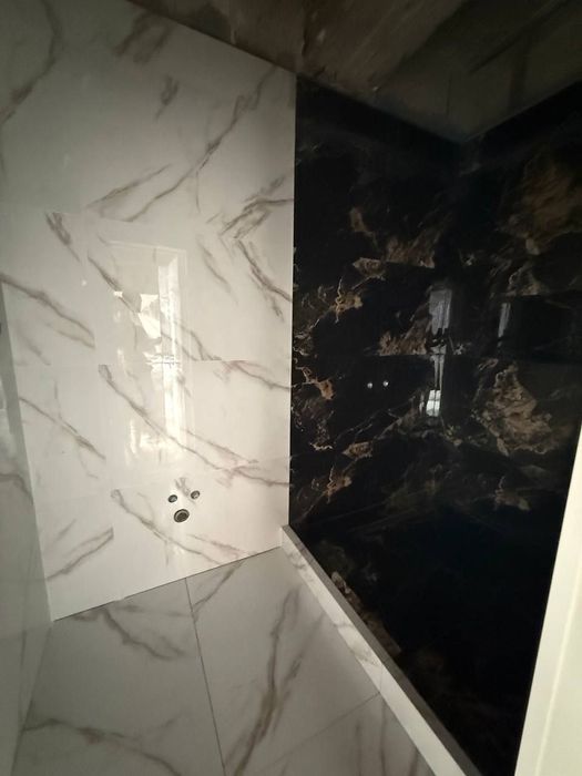 2xonalik 8qavatlik yangi gʻishtli uyning 8qavatida, eski tsum oldida,