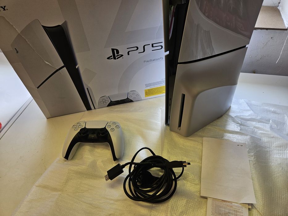 Playstation 5 slim ,garantie