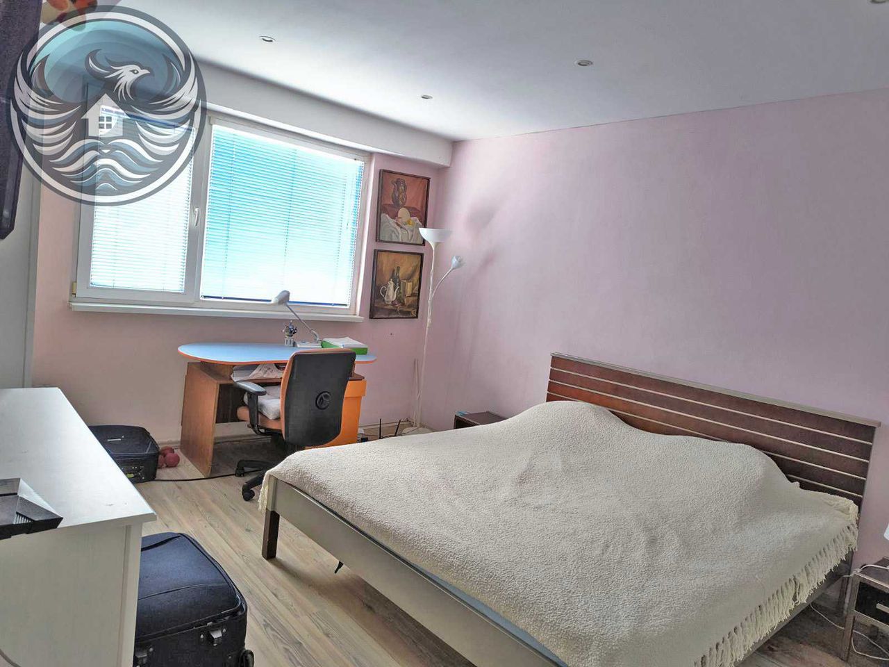Продава се Тристаен апартамент в Разград, Лудогорие - 93 кв.м за 916 €/кв.м - Снимка #3