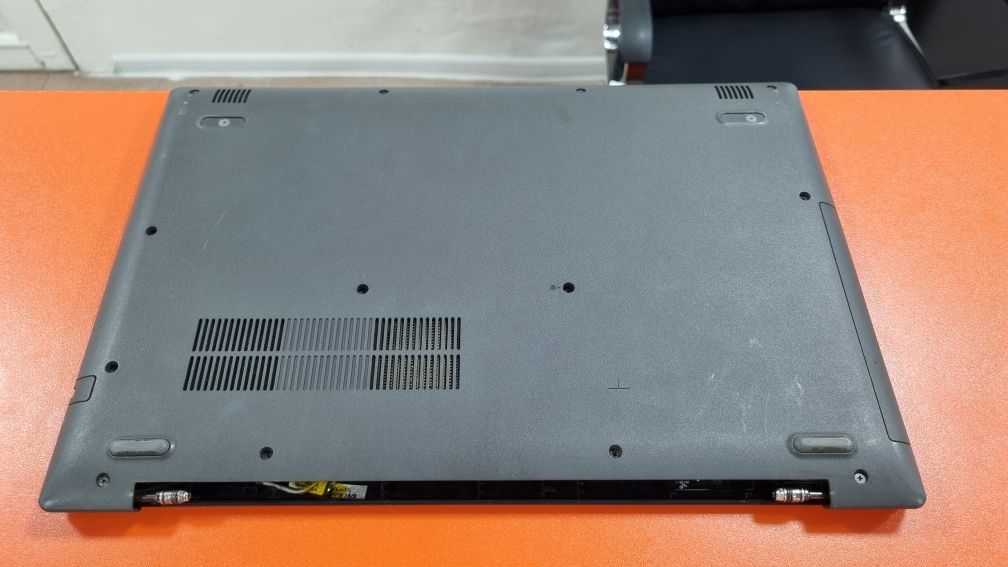 Lenovo AMD E2 продаётся