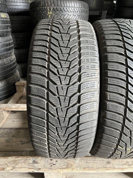 2 anvelope de iarna 225/40/19 Hankook 7 mm!