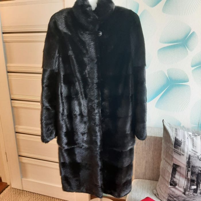 Продам норковую шубу