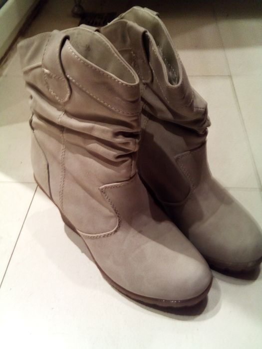 Зимни дамски боти два чифта