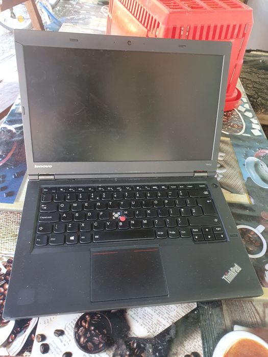 Vând laptop Lenovo pentru piese