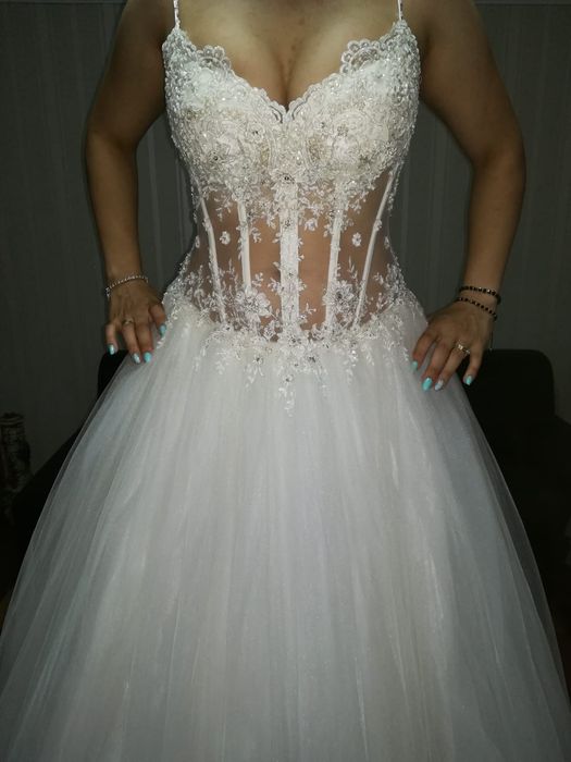 Vînd rochie de mireasă