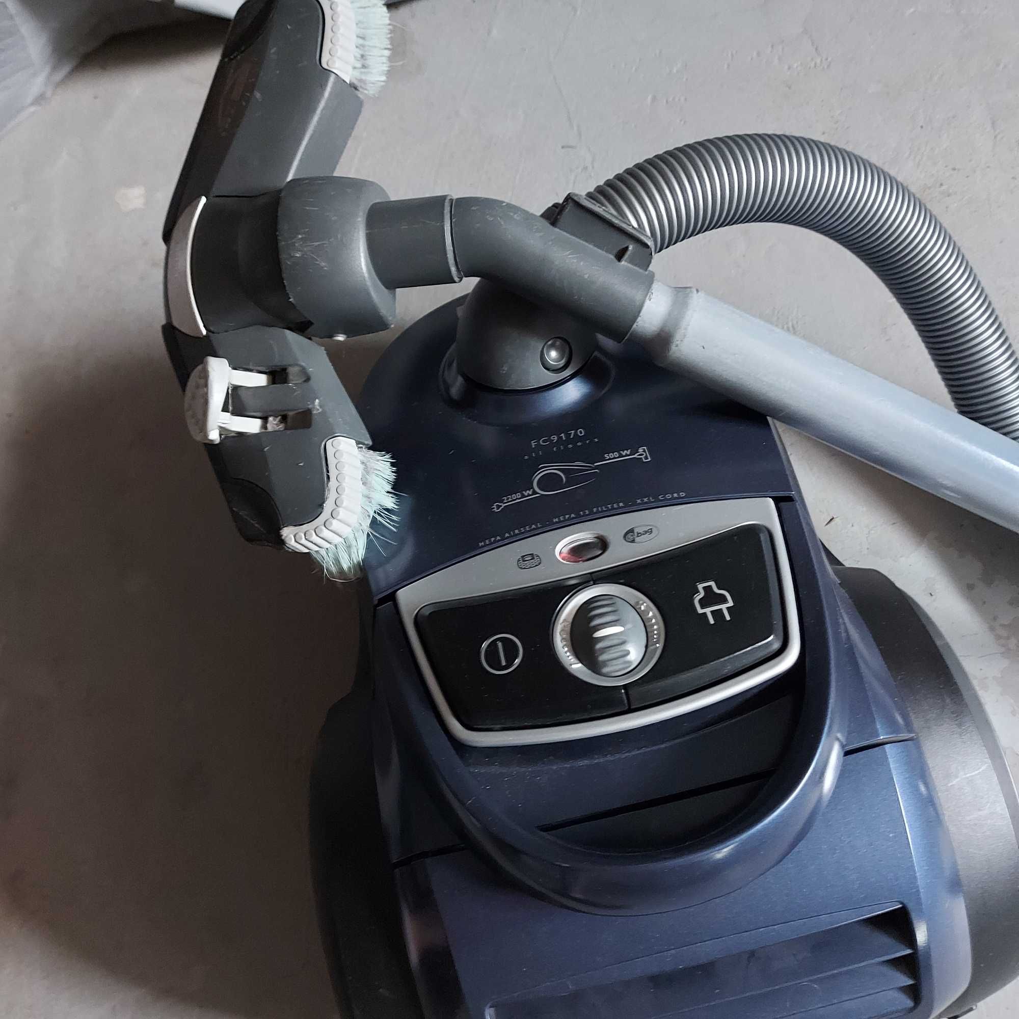Aspirator cu sac PHILIPS FC9170,