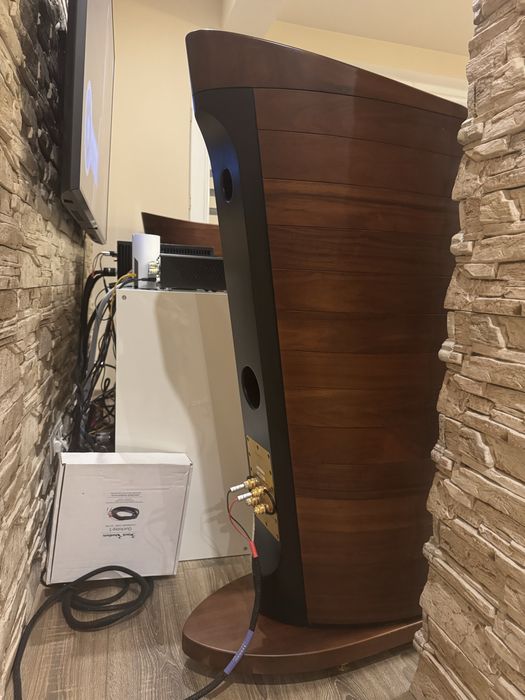 Тонколони Usher 8571