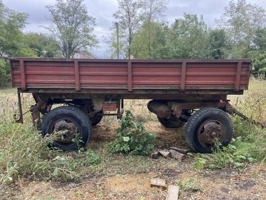 Tractor de vanzare si utilaje