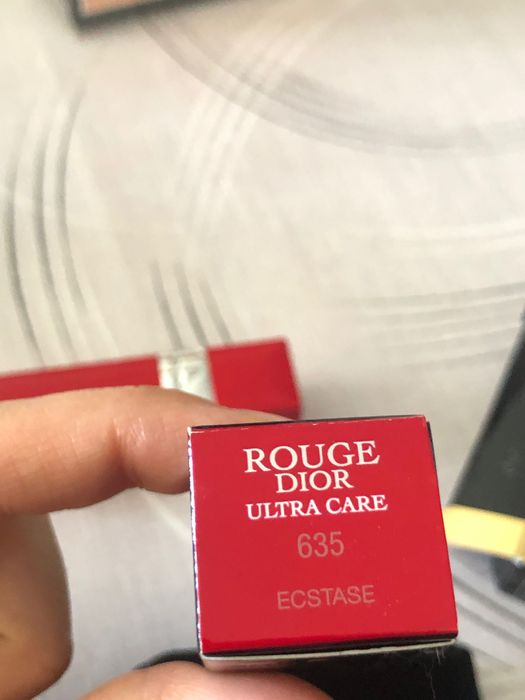Козметика Chanel, Dior, Lancome