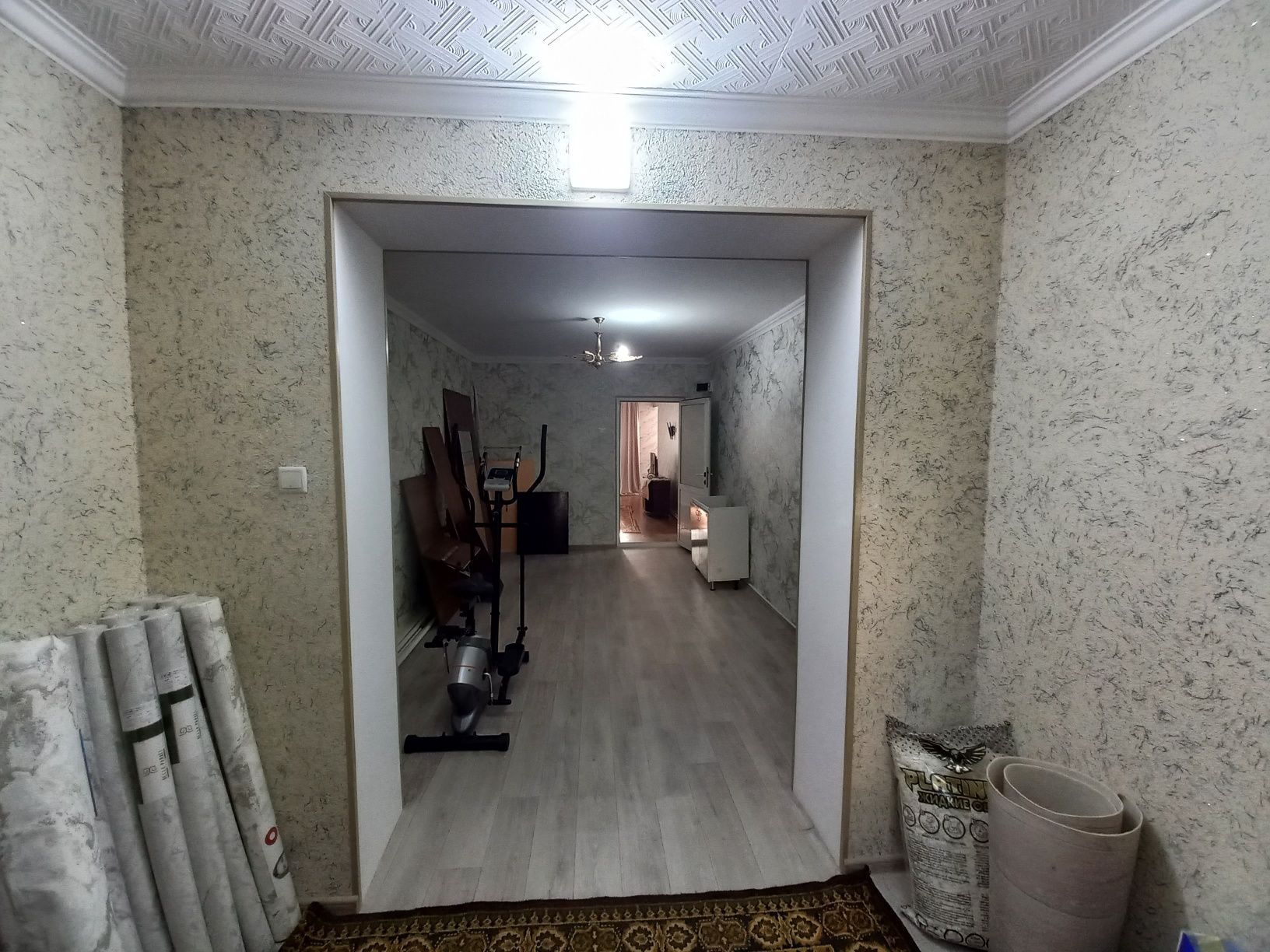 Арендага 2 хона 1 этаж Вокзалда жойлашган.Агентство