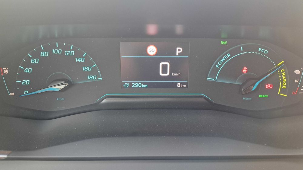 Peugeot 2008 electric,an 2024, garantie, livrare imediata
