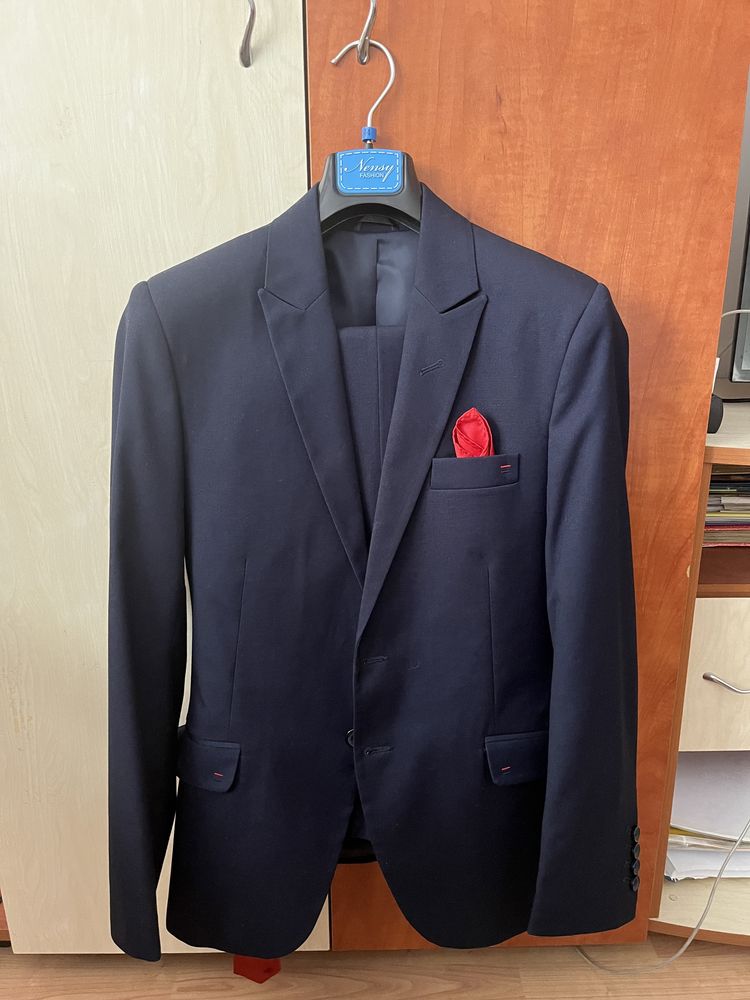Costum Bleumarin
