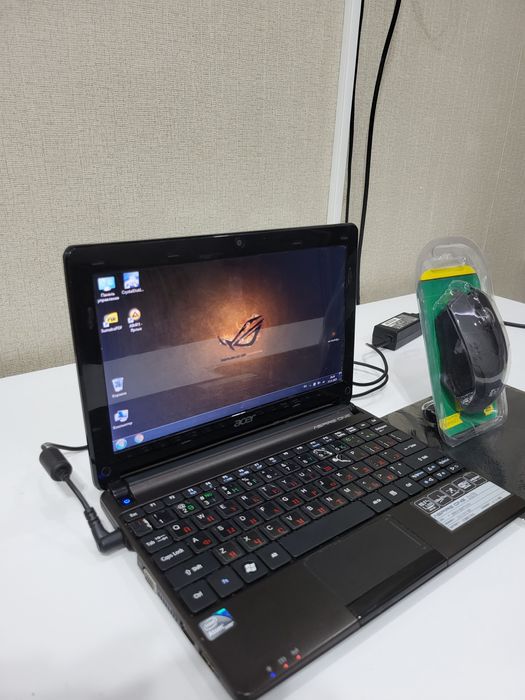 Нетбук Acer Aspire ONE D270