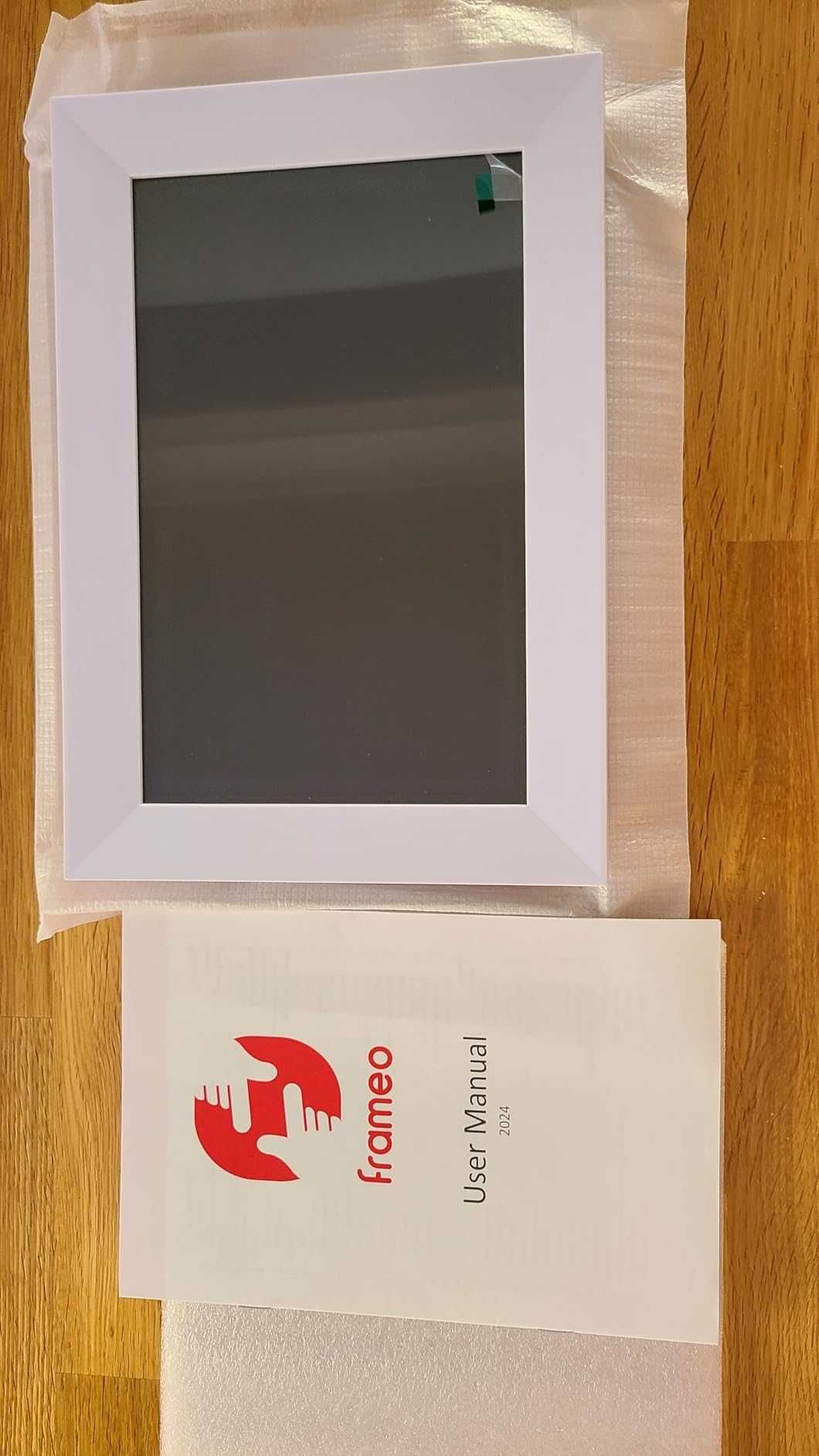 Цифрова фоторамка WiFi 10.1 инча, 1280 x 800 IPS  32GB памет, бяла
