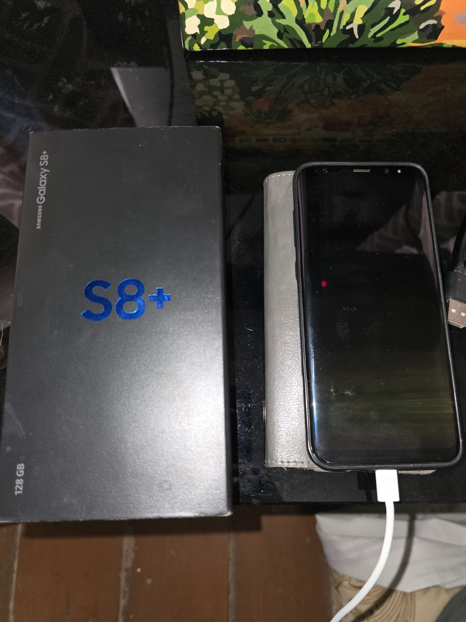 Самсунг S8+ продам