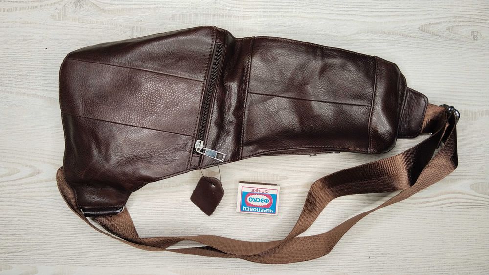 Продам нагрудную сумку (барсетку, сумку "кросс боди")