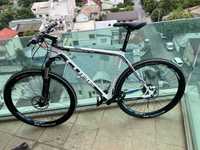 Bicicleta Cube reaction gtc carbon