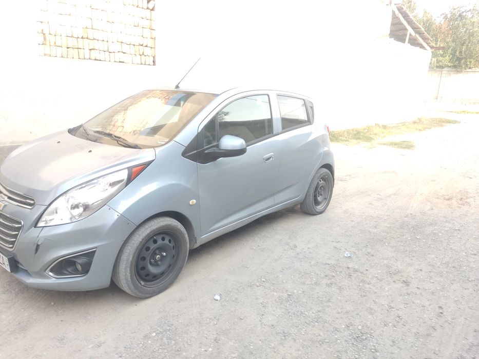 Spark sotiladi narxi 5000