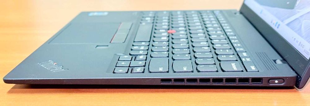 Lenovo X1 Nano G1 / CORE i7-1180G7 / 16GB / 512GB SSD / 2K 100% sRGB