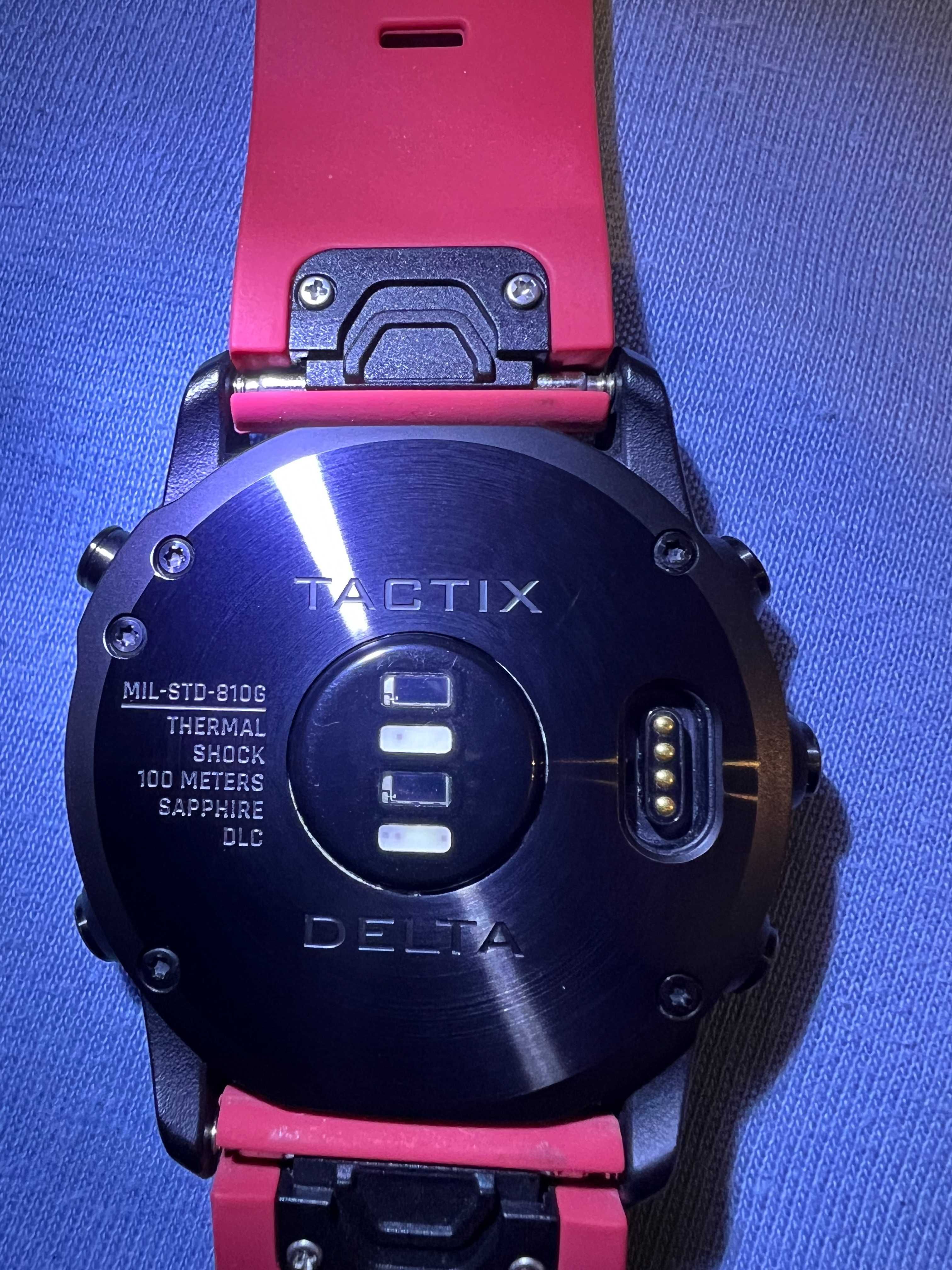 Часовник GARMIN Tactix Delta