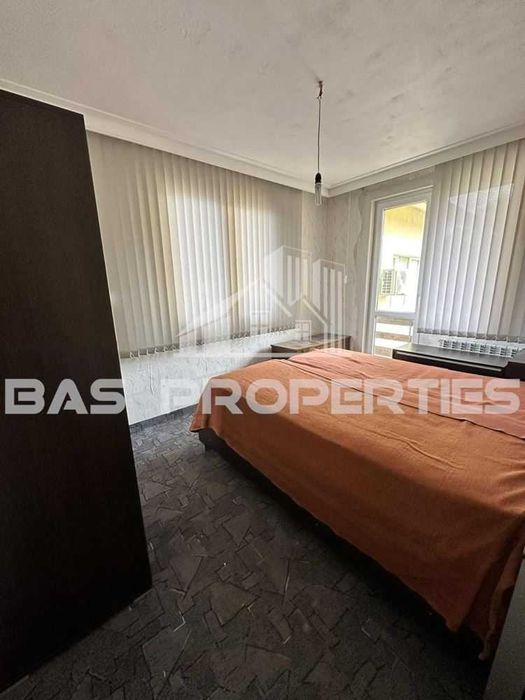 Къща в София-Банкя площ 243