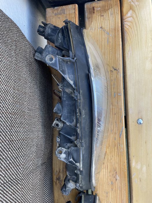 Оригинални фарове за опел тигра оборудвани цената е за 1- брой