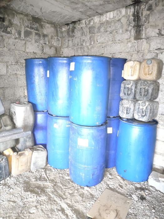 Продам бочки, канистры
