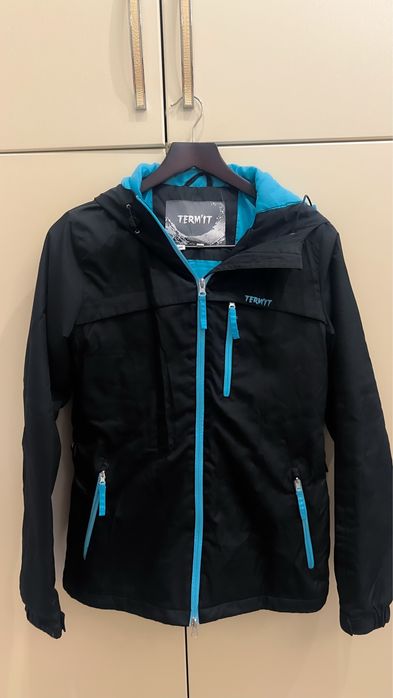 Куртка спортивная/горнолыжная