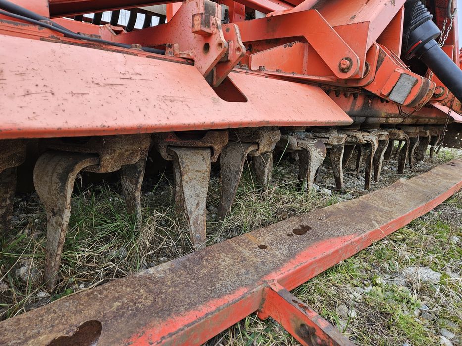 Freza + Semanatoare Kuhn HR 4003 4 metri