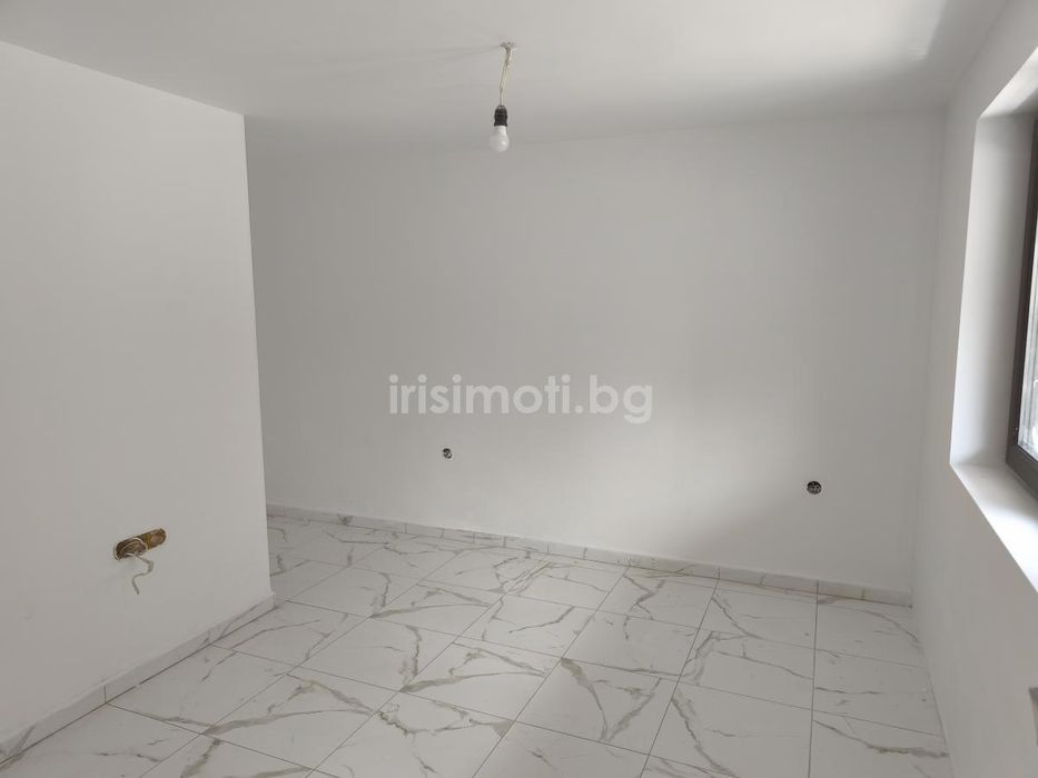 Продава се Двустаен апартамент в София, Бояна - 47 кв.м за 1596 €/кв.м - Снимка #1