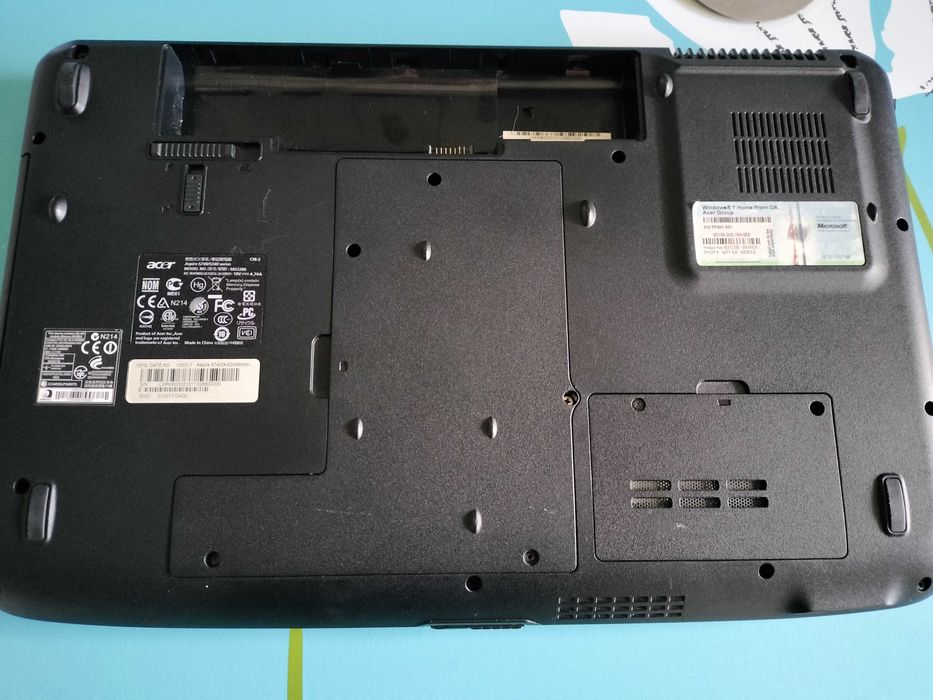 Laptop Acer :Intel i5,6gb ram,placa video,500gb