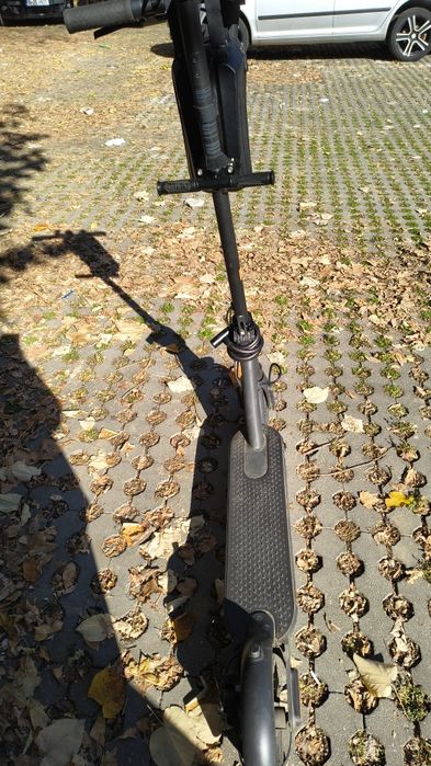 Vând trotineta electrica Xiaomi pro 2